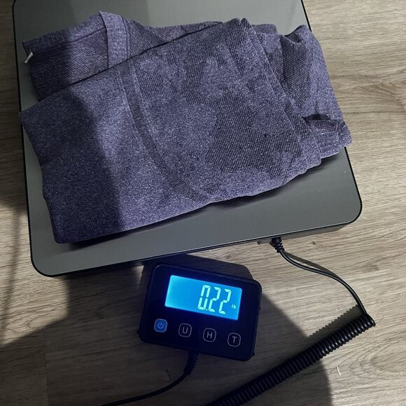 Lululemon Purple Patterned Size 8 Swiftly Tech Short-Sleeve Shirt 2.0 Hip Length - Picture 7 of 7